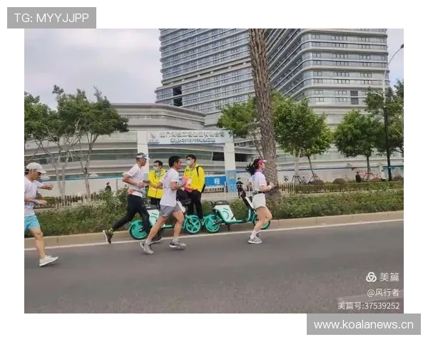 美国半马乌龙引导车带错路前三